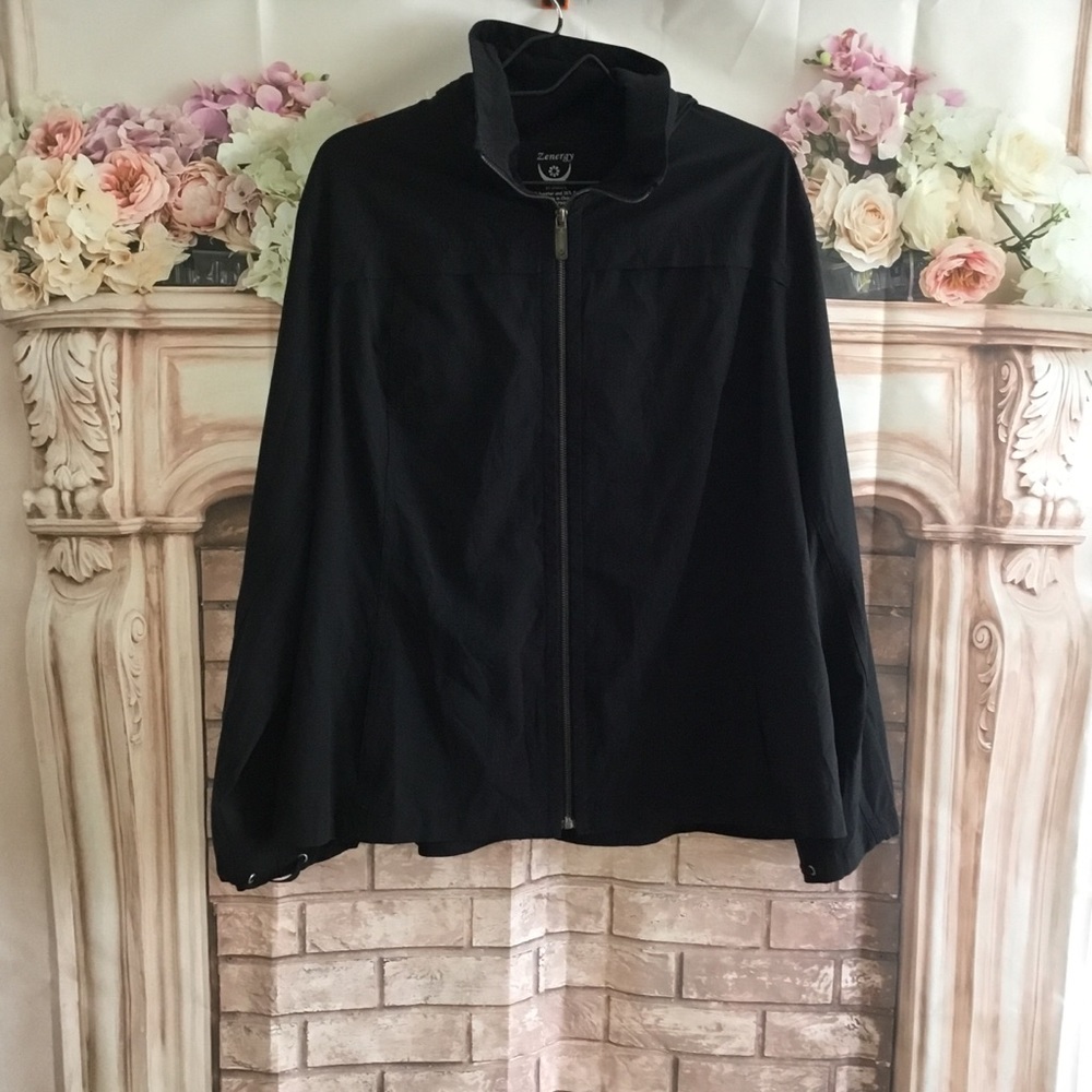 EUC Chico’s Zenergy Black Zipper Jacket Sz. 3
